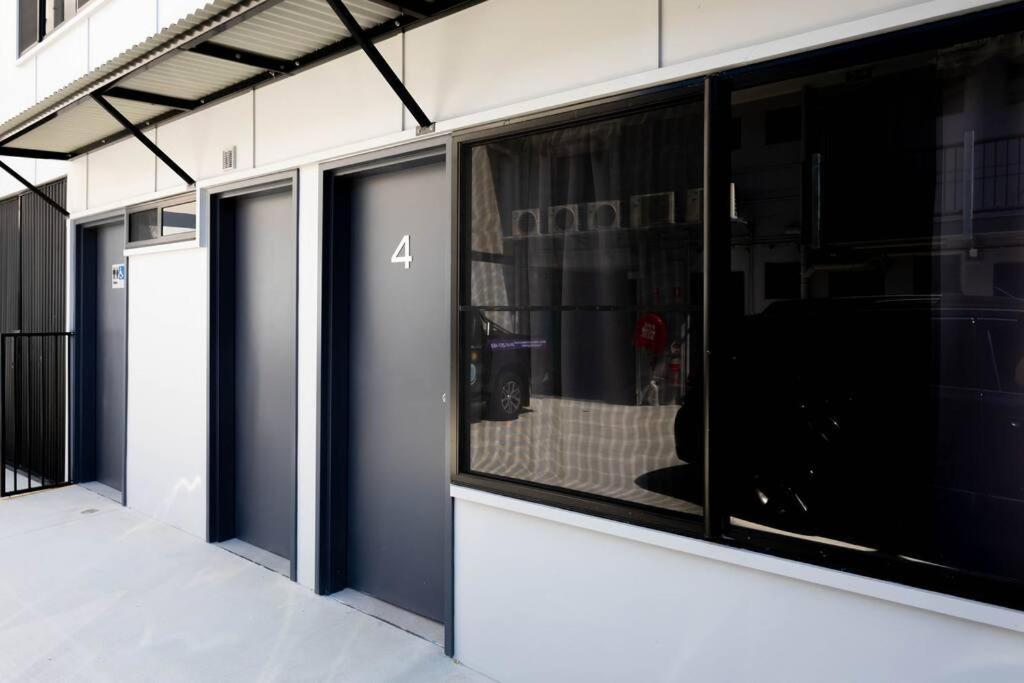 Airlie Sun & Sand Motel Accommodation #4 Airlie Beach Exterior photo